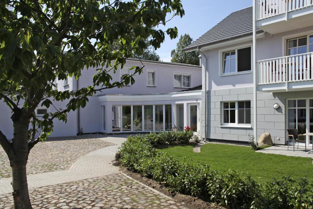 Aparthotel Saatmann Garni Ahrenshoop Buitenkant foto